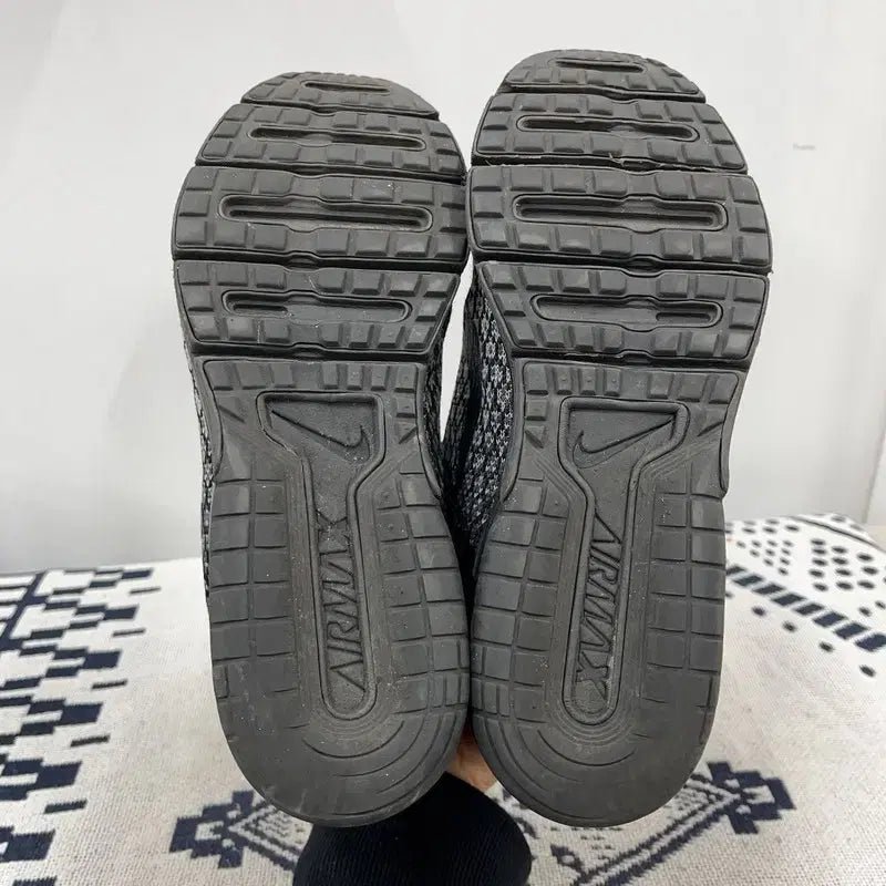 [BUNJANG] Nike Air Max Sequent 2 Sneakers / 나이키 에어맥스 시퀀트 2 운동화 245 E02506