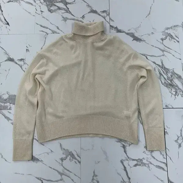 [BUNJANG] Sooyoum Cashmere 100% Turtleneck Knit Sweater / 소윰 캐시미어 100% 목폴라 니트
