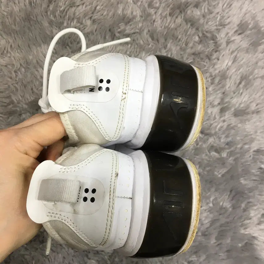 [SOLD OUT] 나이키 에어맥스 디아화이트 여성 운동화 235
