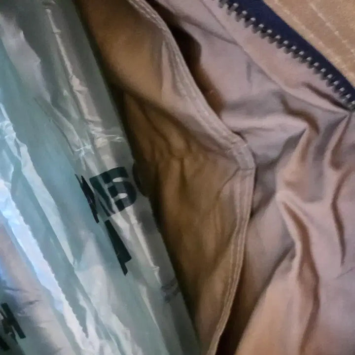 [BUNJANG] Filson Lightweight Waxed Cotton Canvas Field Bag / Filson 필슨 경량화 왁스드 코튼 켄버스 필드백 가방