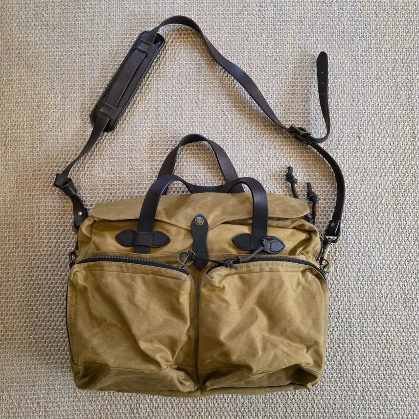 [BUNJANG] Filson Lightweight Waxed Cotton Canvas Field Bag / Filson 필슨 경량화 왁스드 코튼 켄버스 필드백 가방