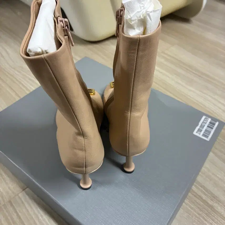 [SOLD OUT] 보테가 샌들 발렌부츠