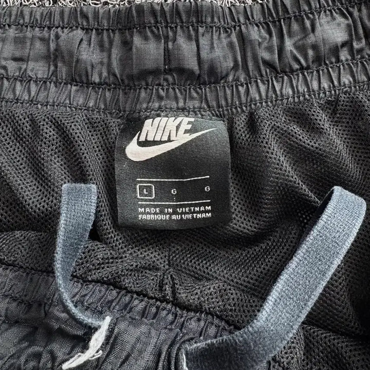 [BUNJANG] Nike Futura Side Line Woven Half Pants / 나이키 퓨추라 사이드라인 우븐 하프 팬츠 3399