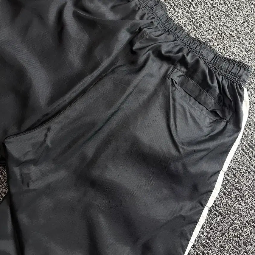 [BUNJANG] Nike Futura Side Line Woven Half Pants / 나이키 퓨추라 사이드라인 우븐 하프 팬츠 3399