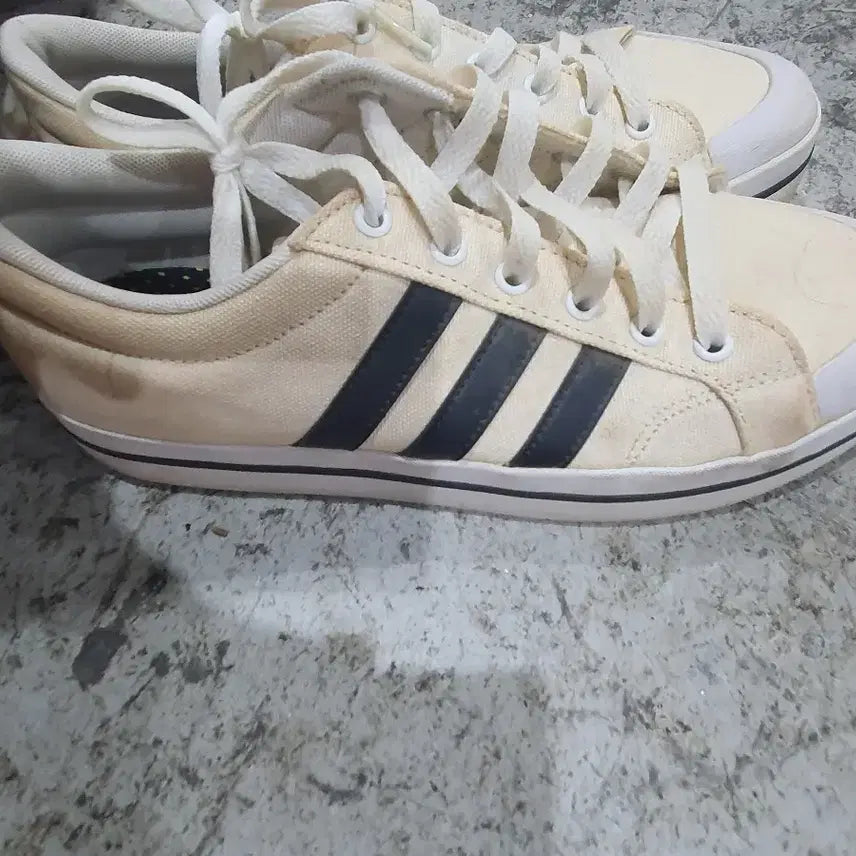 [BUNJANG] Adidas Stripe Ivory Sneakers / 아디다스 삼선 스트라이프 운동화 아이보리