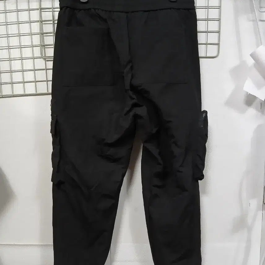 [BUNJANG] BKBT Black Cargo Jogger Pants / BKBT블랙 카고 조거 팬츠76