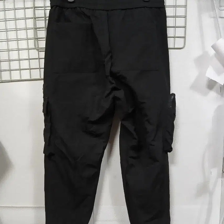 [BUNJANG] BKBT Black Cargo Jogger Pants / BKBT블랙 카고 조거 팬츠76