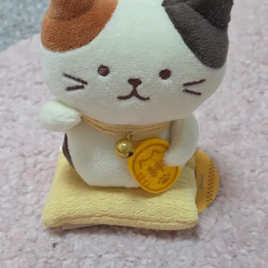 [BUNJANG] FukuFuku NyanKo Lucky Cat Plush Toy / 후쿠후쿠 냥코 인형 복고양이