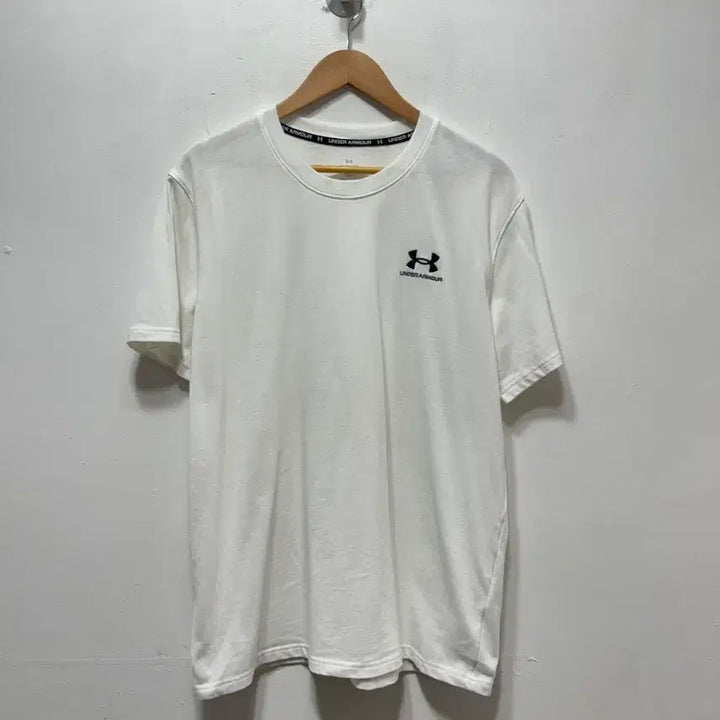 [SOLD OUT] 언더아머 반팔 티셔츠 화이트 XL