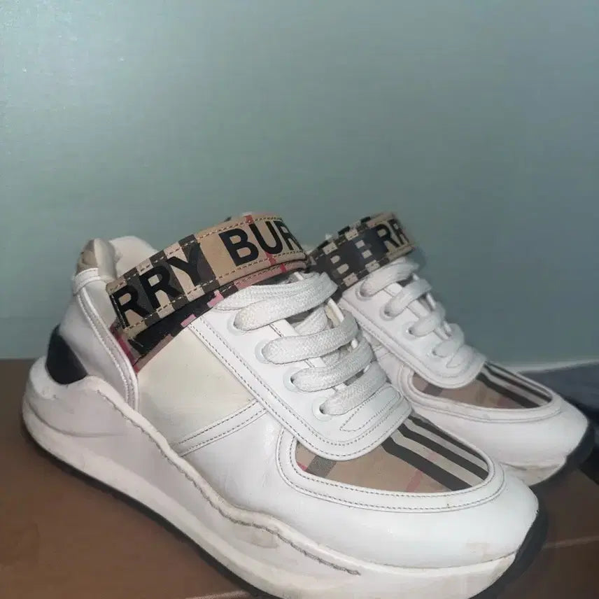 [BUNJANG] Burberry Sneakers Women&