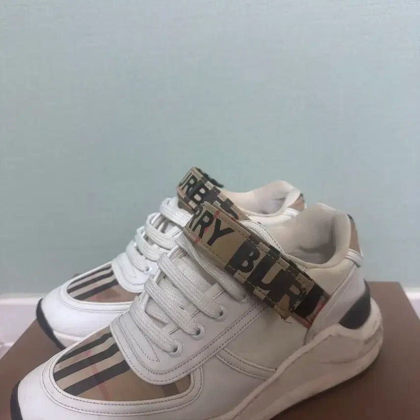 [BUNJANG] Burberry Sneakers Women&