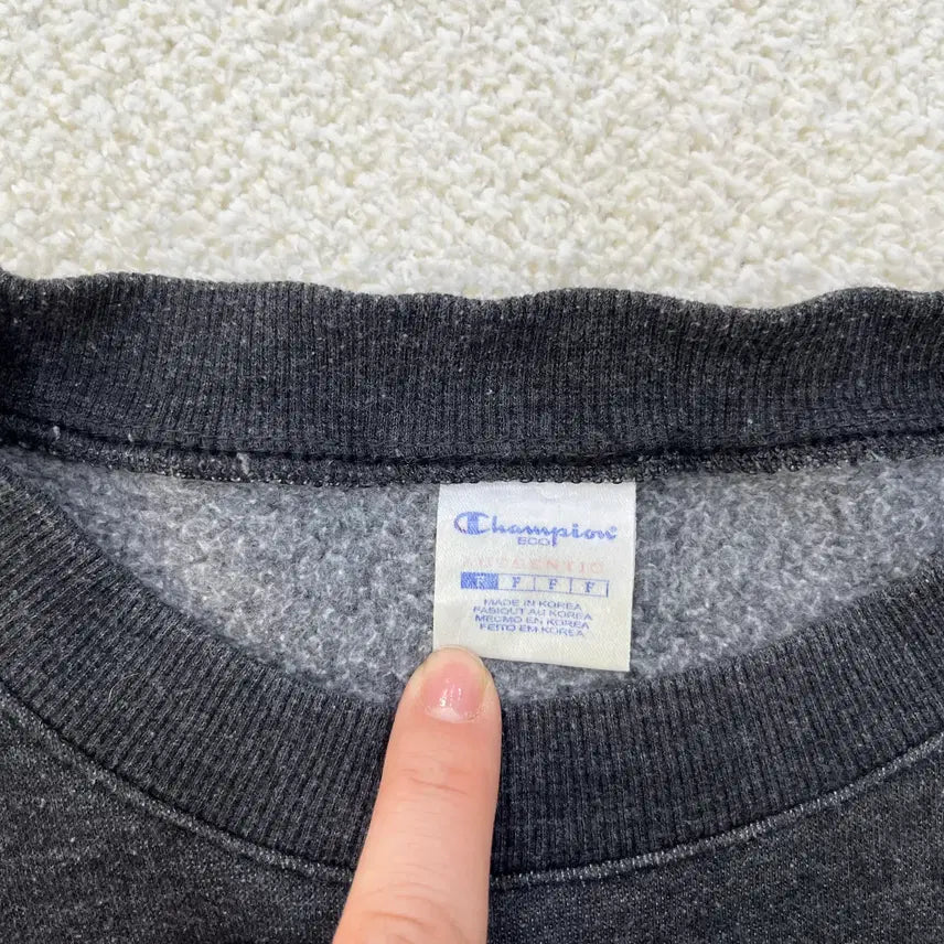 [BUNJANG] F Champion Big Logo Long Sleeve Sweatshirt / F 챔피온 빅로고 긴팔 맨투맨 0304M