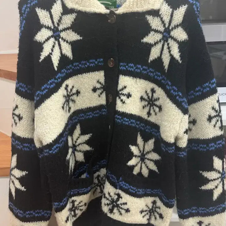 [SOLD OUT] 그린버터 코위찬 가디건 눈꽃 가디건 알파카