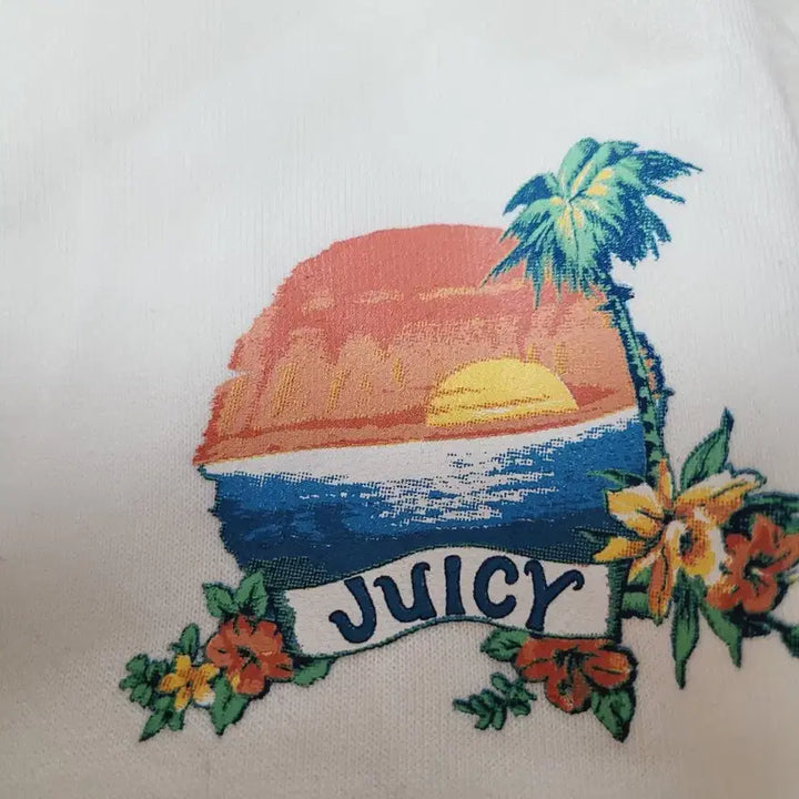 [BUNJANG] Juicy Couture White Shorts / 쥬시꾸뛰르 화이트 반바지