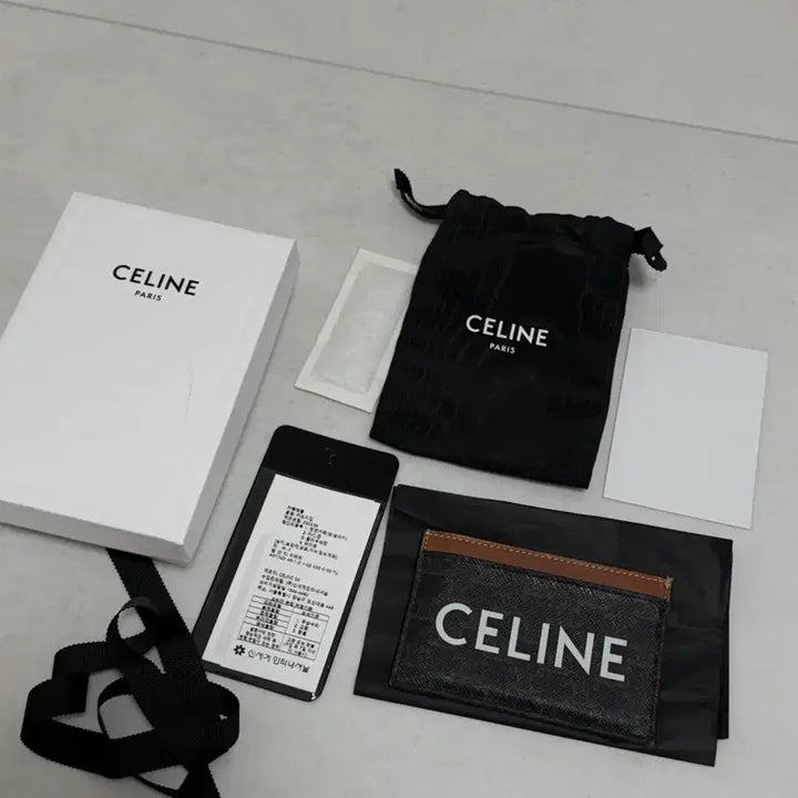 [SOLD OUT] [정품] 셀린느 카드지갑 풀구성