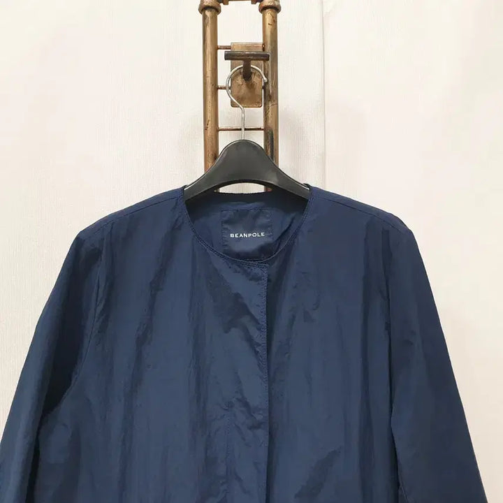 [BUNJANG] Beanpole Ladies Navy Safari Coat / (kk69274)빈폴레이디스 네이비 라이트 라운드넥 사파리 코트 90