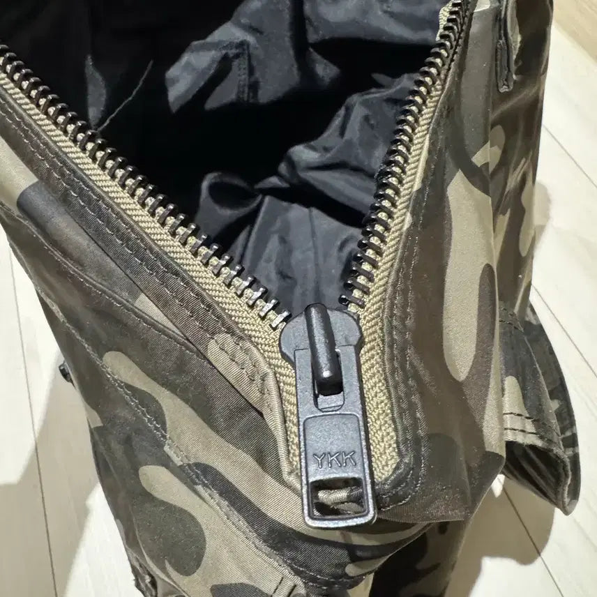 [BUNJANG] Porter x White Mountaineering Camo Helmet Bag / porter X white mountaineering helmet