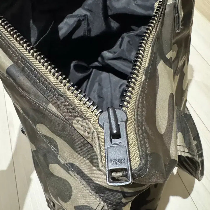 [BUNJANG] Porter x White Mountaineering Camo Helmet Bag / porter X white mountaineering helmet