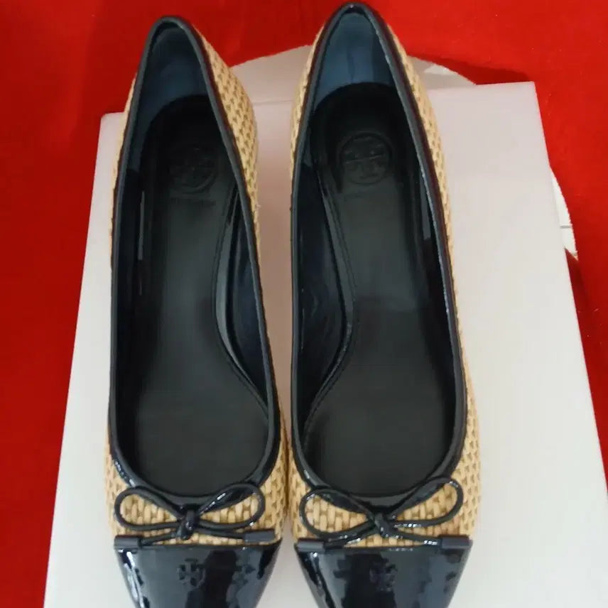 [BUNJANG] Tory Burch Ribbon Wedge Heels / 토리버치 리본 낮은 웨지 245