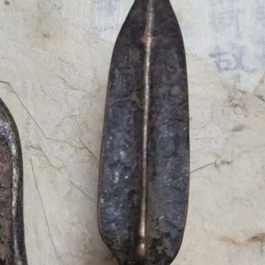 [BUNJANG] Antique Bronze Arrowheads (Set of 2) / 동 화살촉 2개