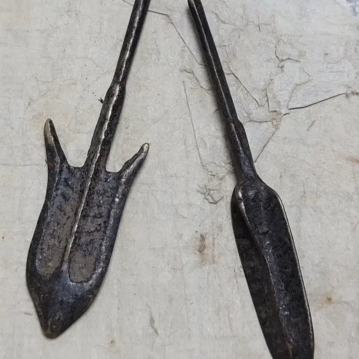 [BUNJANG] Antique Bronze Arrowheads (Set of 2) / 동 화살촉 2개