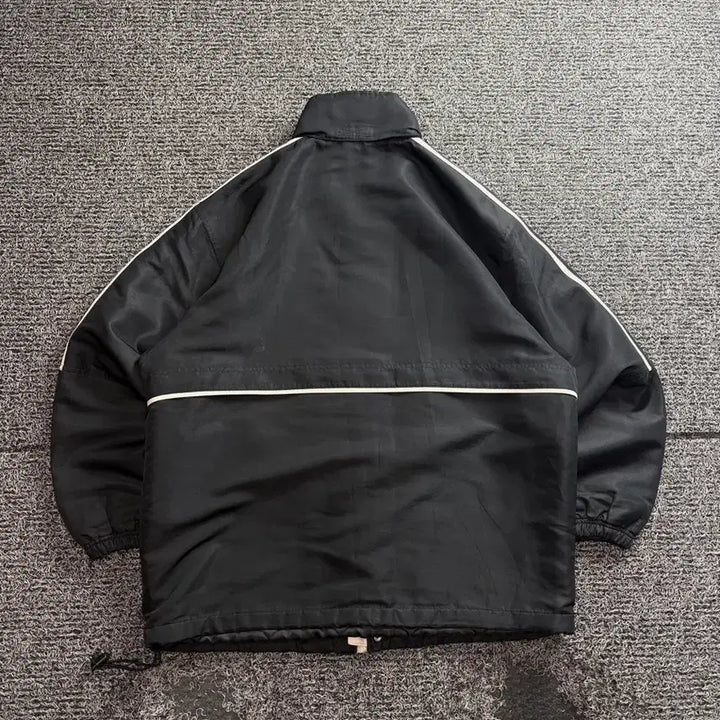 [BUNJANG] Nike Swoosh Old School Black Quilted Jacket / 나이키 스우시 올드스쿨 블랙 누빔 자켓 3417