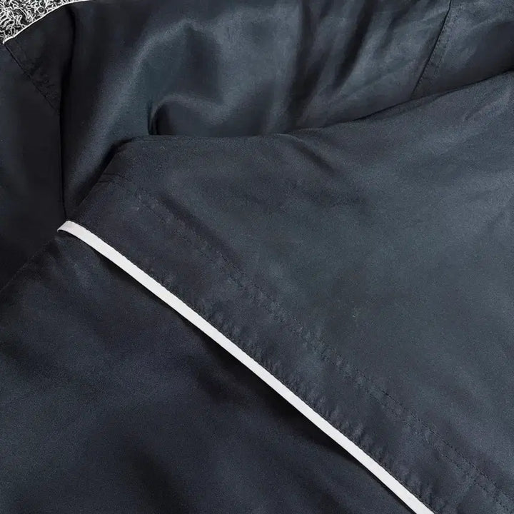 [BUNJANG] Nike Swoosh Old School Black Quilted Jacket / 나이키 스우시 올드스쿨 블랙 누빔 자켓 3417