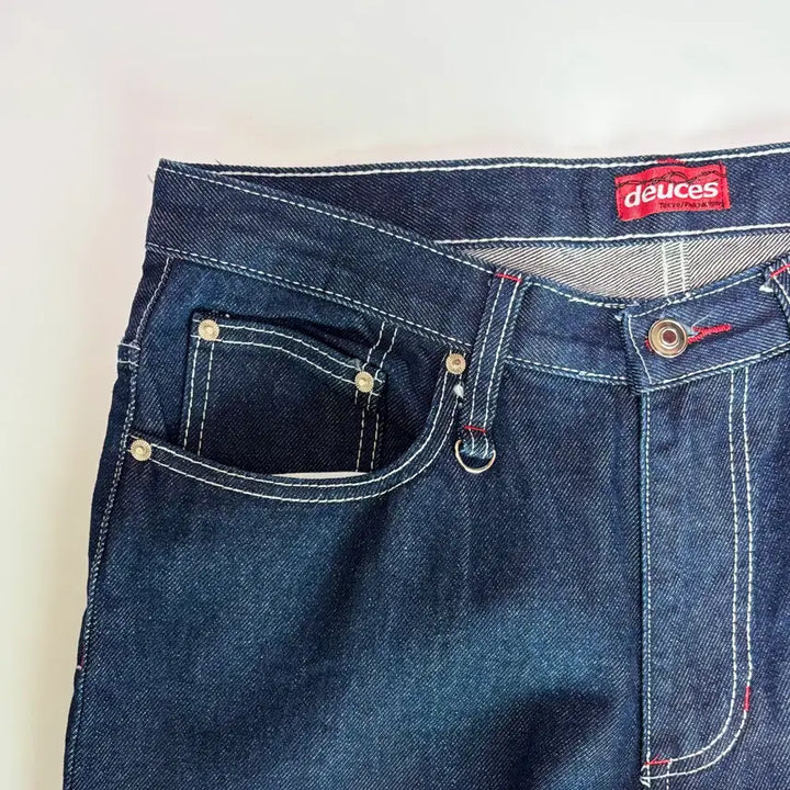 [BUNJANG] Deuces White Stitch Raw Denim Pants M / 듀시스(Deuces) 화이트 스티치 생지 데님 팬츠 M