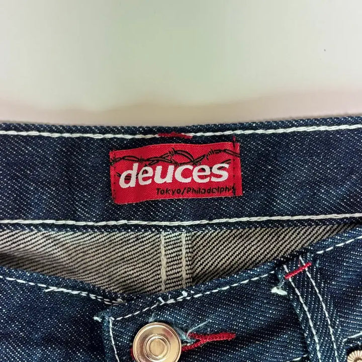 [BUNJANG] Deuces White Stitch Raw Denim Pants M / 듀시스(Deuces) 화이트 스티치 생지 데님 팬츠 M