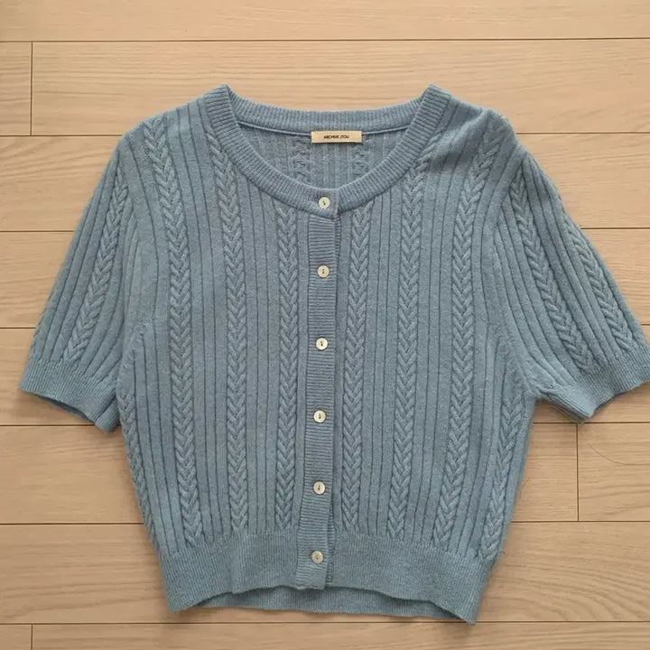 [BUNJANG] Archive J2U Essential Half Cable Knit (Blue) / 아카이브제이투유 에센셜 하프 케이블 니트(blue)