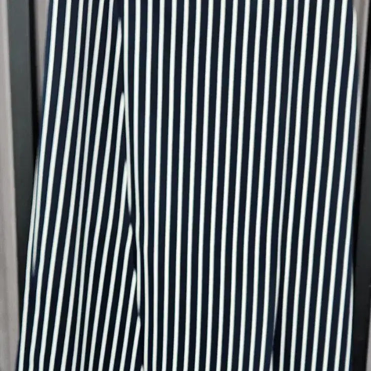 [BUNJANG] It MICHAA Navy Striped Midi Skirt / 잇미샤 네이비 스트라이프 스커트 67(약27인치)