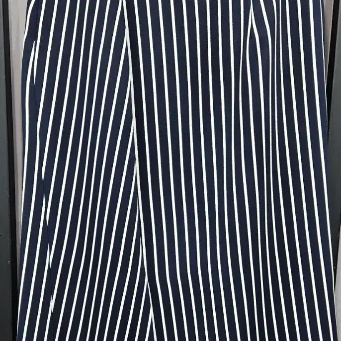 [BUNJANG] It MICHAA Navy Striped Midi Skirt / 잇미샤 네이비 스트라이프 스커트 67(약27인치)