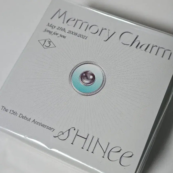 [BUNJANG] SHINee Key 13th Anniversary Memory Charm / 샤이니 13주년 굿즈 메모리참 키 기범