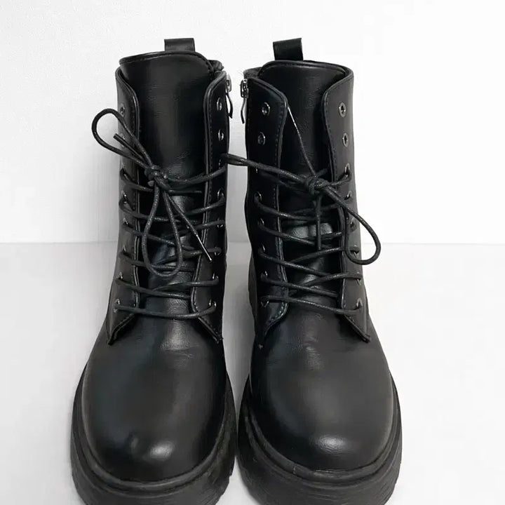 [BUNJANG] Black Ankle Boots / 블랙 앵클 부츠