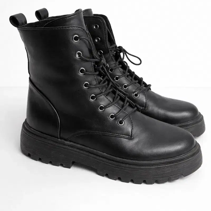 [BUNJANG] Black Ankle Boots / 블랙 앵클 부츠