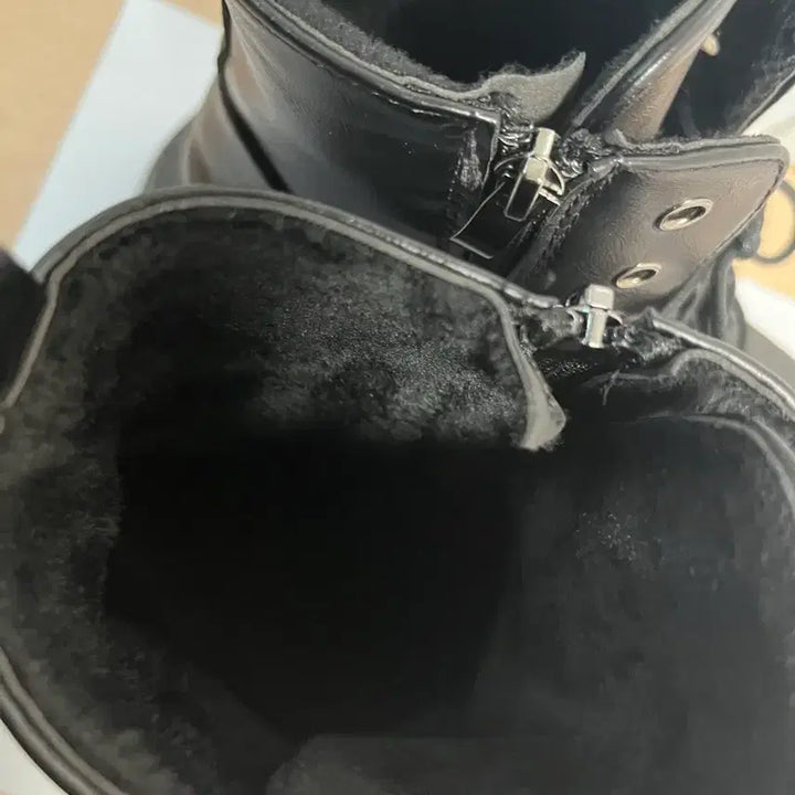 [BUNJANG] Black Ankle Boots / 블랙 앵클 부츠