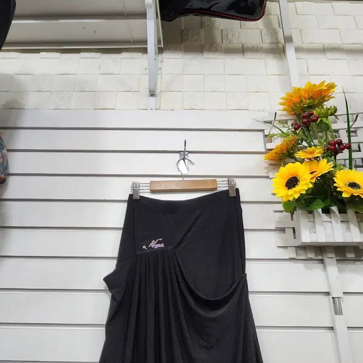 [BUNJANG] Black Asymmetric Dance Skirt / 