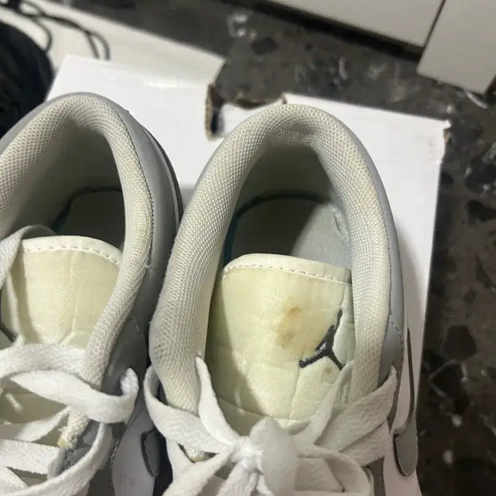 [BUNJANG] Nike Air Jordan 1 Low White Gray Sneakers / 나이키 에어 조던1 로우 화이트 그레이