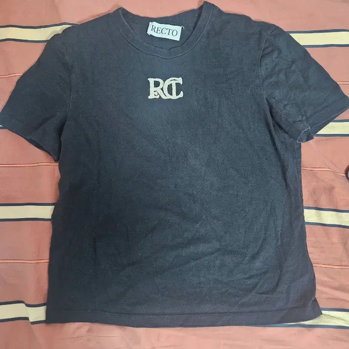 [SOLD OUT] RECTO RC로고 블랙 반팔 티셔츠
