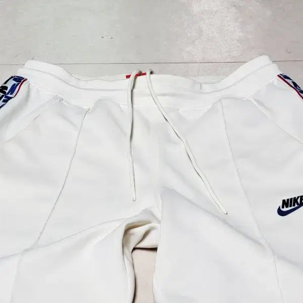 [BUNJANG] Nike Air Max Taped Track Top Pants - Ivory White / 나이키에어맥스 풀탭 테이프드 트랙탑팬츠 M 올드스쿨룩 폴1300