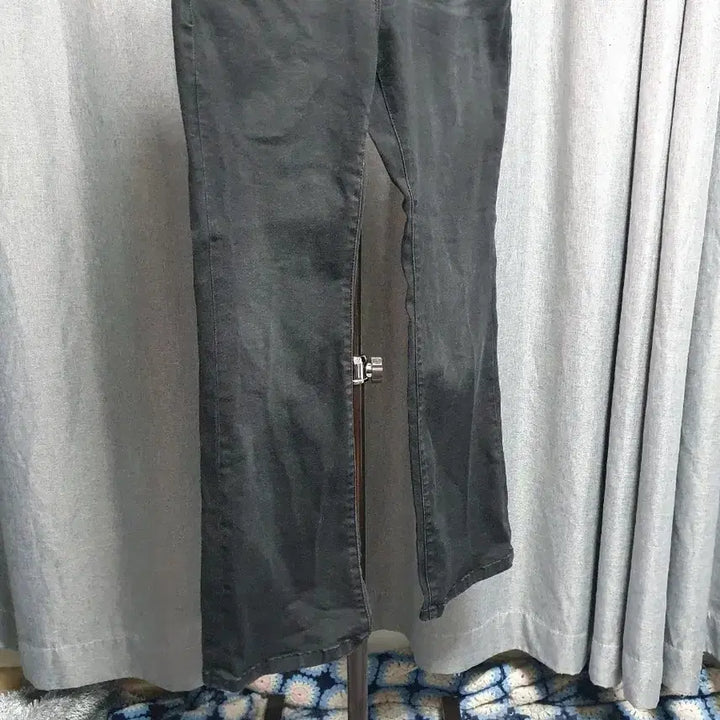 [BUNJANG] 28 COLOR KARL FELDT Spandex Bootcut Denim Pants / 28칼라거펠트 스판 부츠컷데님