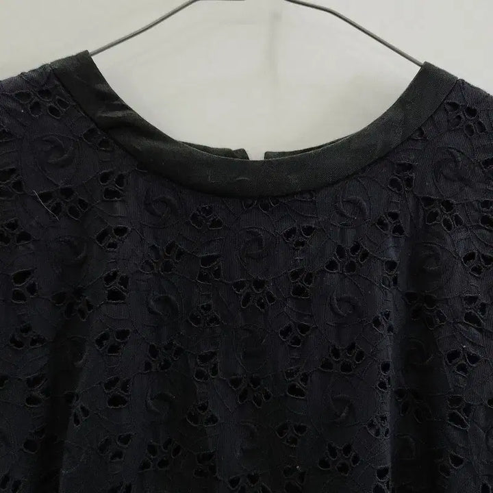 [BUNJANG] Vintage Japanese Avant-garde Balloon Shoulder Punching Flower Dress / 빈티지 재패니즈 아방가르드 벌룬숄더 펀칭플라워 원피스