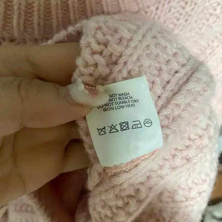[BUNJANG] D.AMBER Pink Knit Sweater / D.AMBER 핑크 니트 스웨터