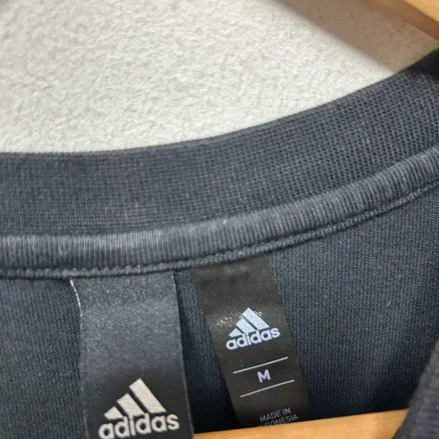 [BUNJANG] Adidas Tri-Stripe Black T-Shirt (Size M) / 아디다스 삼선 블랙 반팔 티셔츠 M