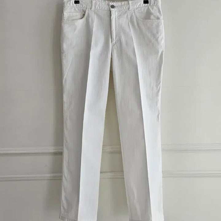 [SOLD OUT] 브리오니 화이트 데님팬츠