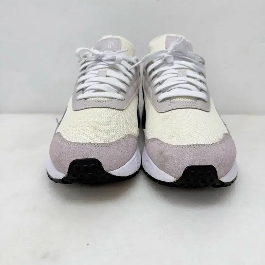 [BUNJANG] Puma Run Tamed Sneakers / (280)푸마 운동화 런테임드 스니커즈