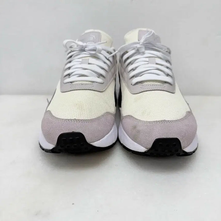 [BUNJANG] Puma Run Tamed Sneakers / (280)푸마 운동화 런테임드 스니커즈