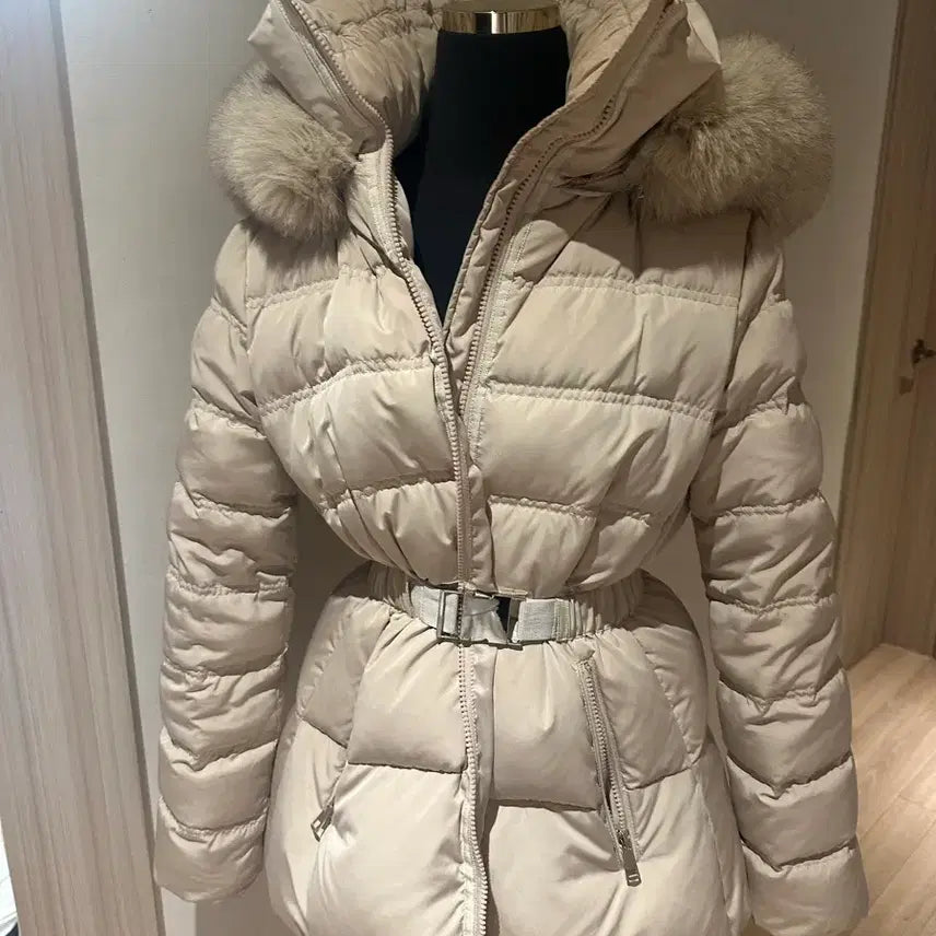 [BUNJANG] Double J Real Fox Fur Down Belted Beige Padded Jacket / [무료배송] 더블제이리얼폭스퍼덕다운벨트패딩베이지컬러사진상태그대로환불불가
