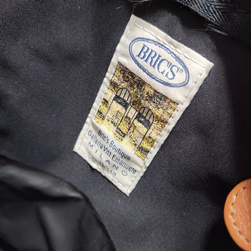 [SOLD OUT] J465 브릭스 Brics 토트백 가방