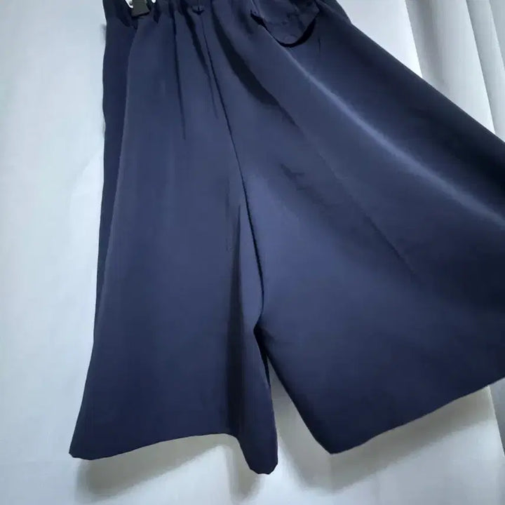 [BUNJANG] Navy Pleated Half Pants (Size 88) / 네이비 핀턱 하프 팬츠 여름용 88